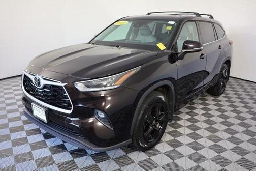 2021 Toyota Highlander LE
