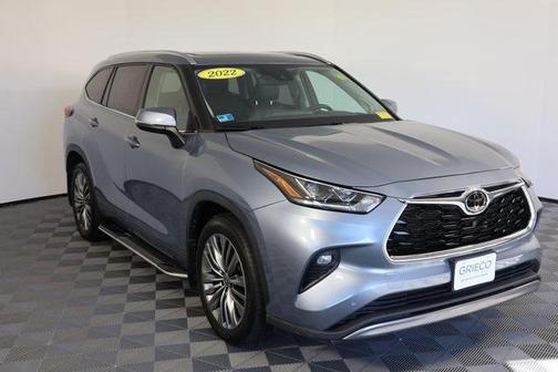 2022 Toyota Highlander Platinum