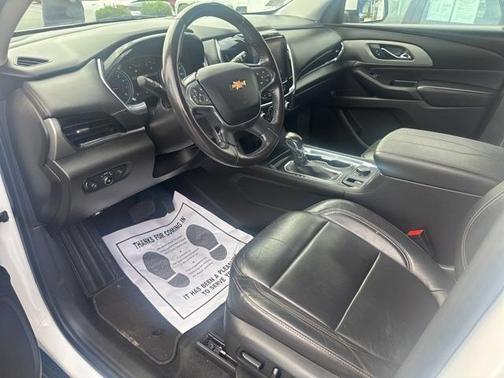 2021 Chevrolet Traverse LT Leather