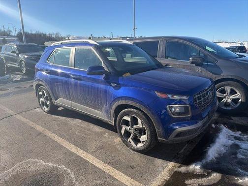 2023 Hyundai VENUE SEL