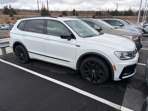 2020 Volkswagen Tiguan 2.0T SE R-Line Black