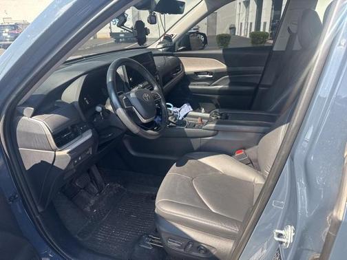 2024 Toyota Grand Highlander Platinum