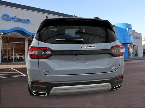 2025 Honda Pilot Touring