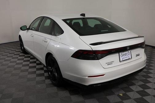 2023 Honda Accord Hybrid Sport-L