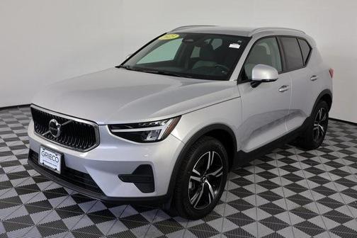 2023 Volvo XC40 B5 Core