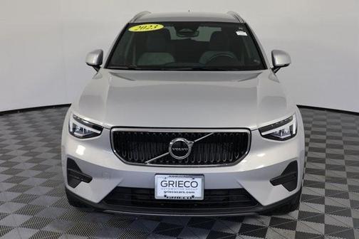 2023 Volvo XC40 B5 Core