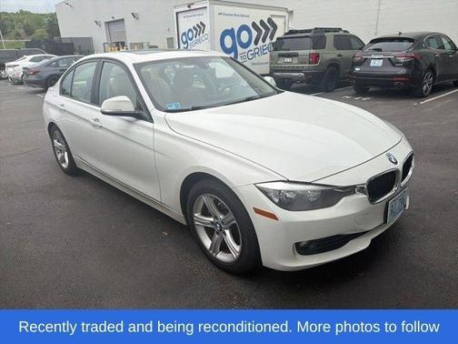 Alpine White 2014 BMW 320 i xDrive
