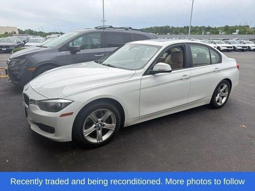 Alpine White 2014 BMW 320 i xDrive