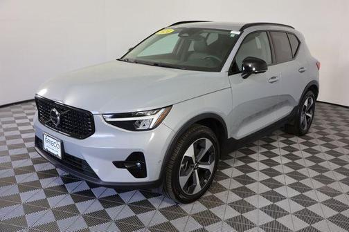 Gray 2024 Volvo XC40 B5 Plus Dark Theme