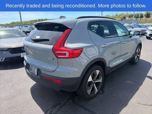 Gray 2024 Volvo XC40 B5 Plus Dark Theme