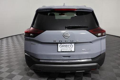 2022 Nissan Rogue SL