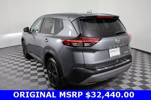 2022 Nissan Rogue SV