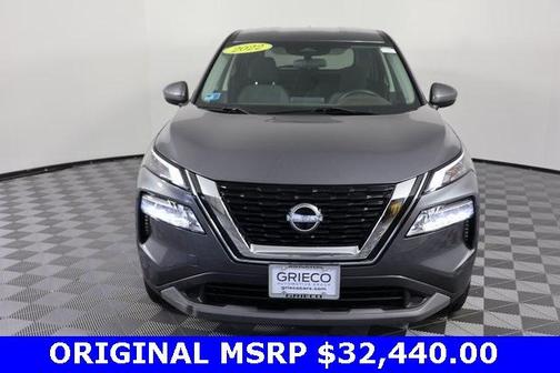 2022 Nissan Rogue SV