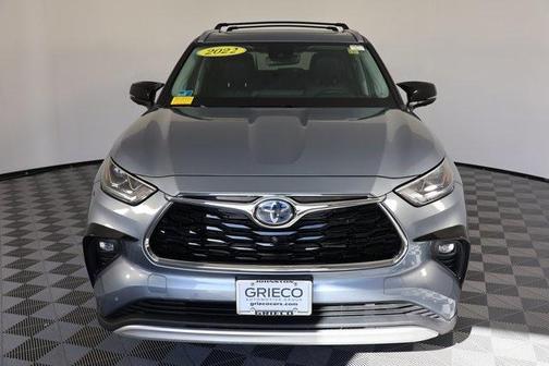 2022 Toyota Highlander Hybrid Limited