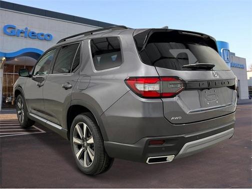 2025 Honda Pilot Touring