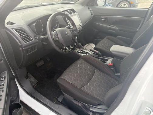 2024 Mitsubishi Outlander Sport 2.0 LE