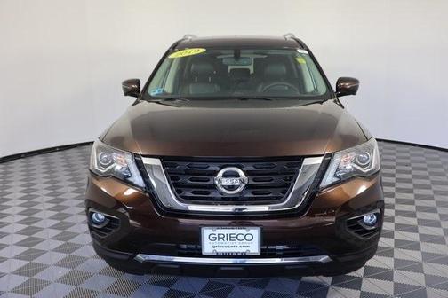 2019 Nissan Pathfinder SL