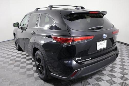 2023 Toyota Highlander Hybrid LE