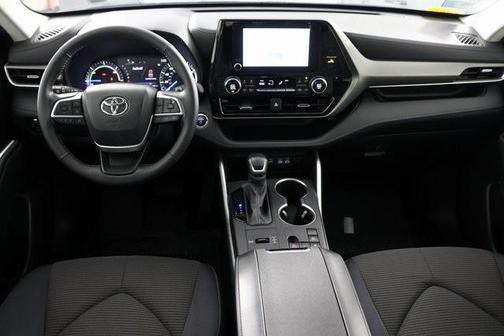 2023 Toyota Highlander Hybrid LE