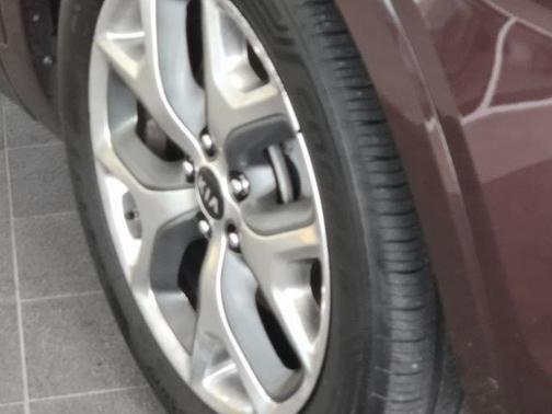 Sangria Red 2020 Kia Sorento SX