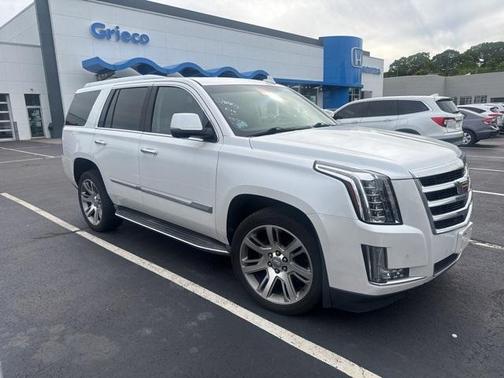 2016 Cadillac Escalade Luxury