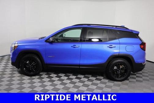 2024 GMC Terrain AT4