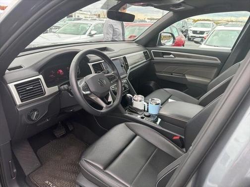 2022 Volkswagen Atlas Cross Sport 3.6L V6 SE w/Technology