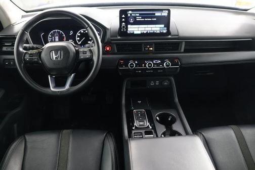 2023 Honda Pilot EX-L 8-Passenger