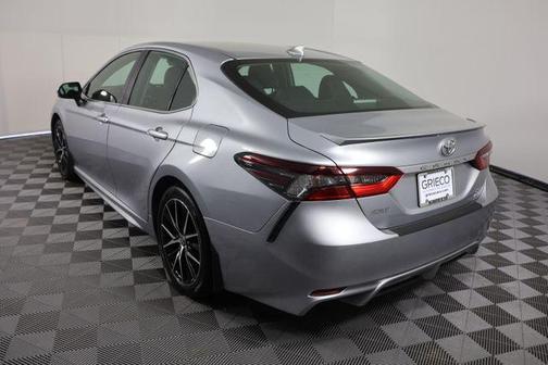 Celestial Silver Metallic 2023 Toyota Camry SE
