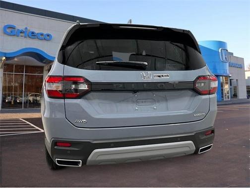2025 Honda Pilot Touring