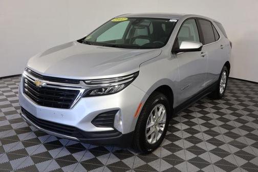 Silver Ice Metallic 2022 Chevrolet Equinox 2LT