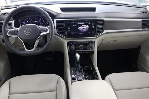 2022 Volkswagen Atlas 3.6L SE w/Technology