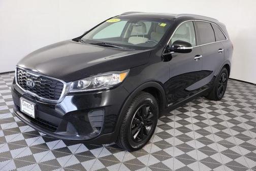 Ebony Black 2019 Kia Sorento LX