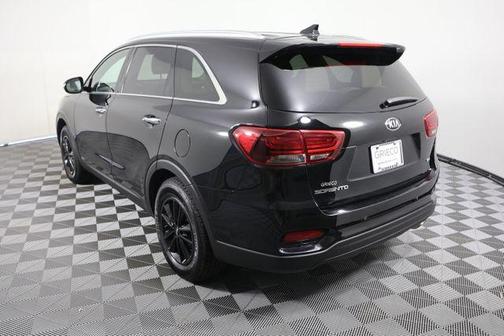 Ebony Black 2019 Kia Sorento LX