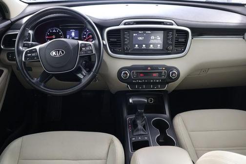 Ebony Black 2019 Kia Sorento LX