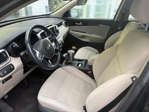 Ebony Black 2019 Kia Sorento LX