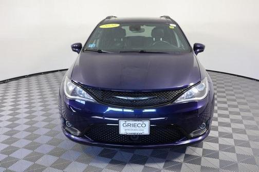 2020 Chrysler Pacifica Touring-L Plus