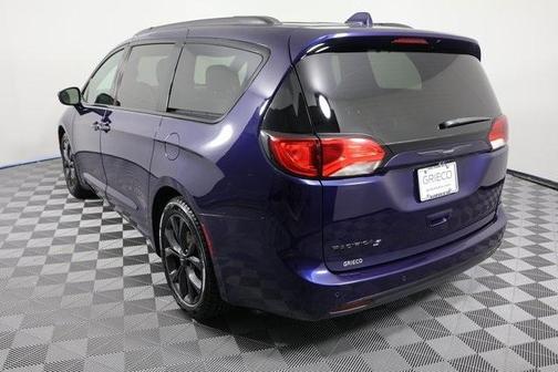 2020 Chrysler Pacifica Touring-L Plus