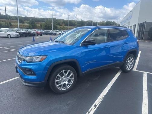 2022 Jeep Compass Latitude Lux