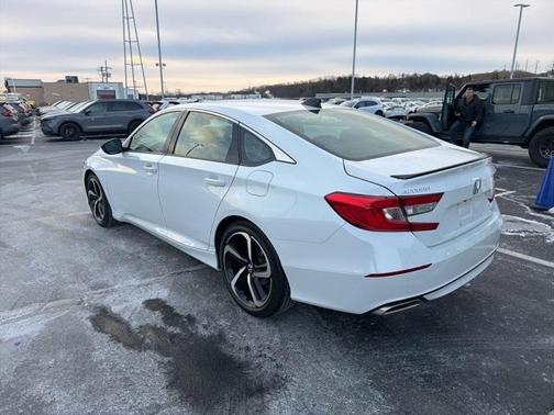 2022 Honda Accord Sport SE