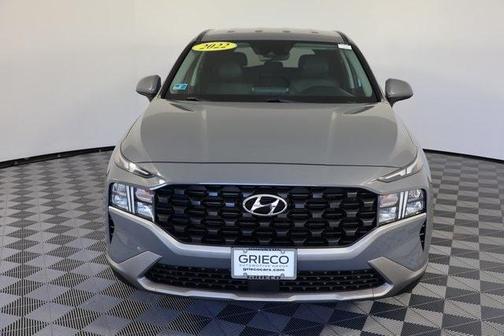 2022 Hyundai SANTA FE SE
