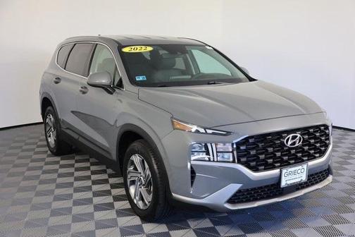 2022 Hyundai SANTA FE SE