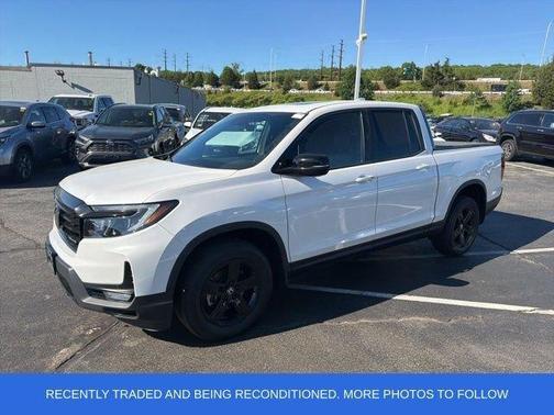 White 2023 Honda Ridgeline Black Edition