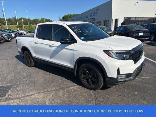 White 2023 Honda Ridgeline Black Edition
