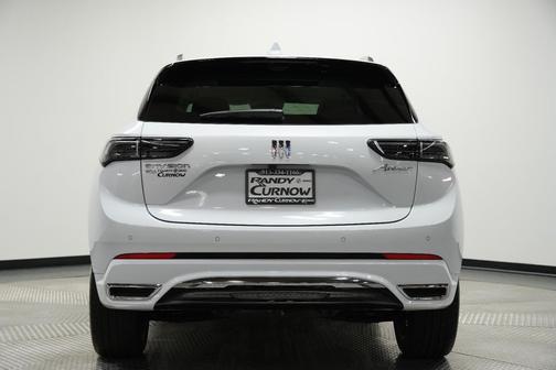 GEP IRIDESCENT WHITE TRICOAT 2026 Buick Envision Avenir AWD
