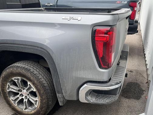 2023 GMC Sierra 1500 SLE