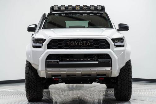 2025 Toyota 4Runner Hybrid Trailhunter