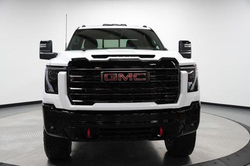 2025 GMC Sierra 2500 AT4