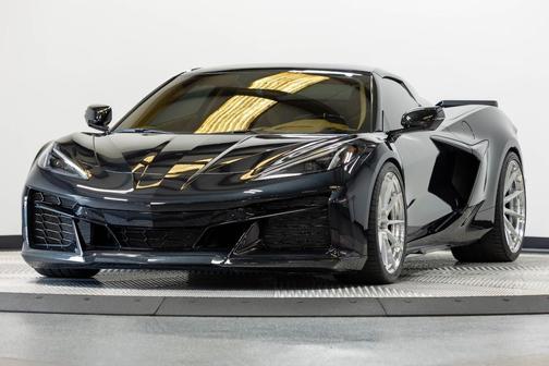 Carbon Flash Metallic 2024 Chevrolet Corvette Z06