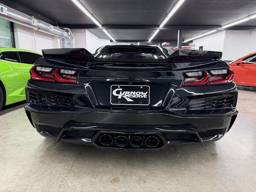 Carbon Flash Metallic 2024 Chevrolet Corvette Z06